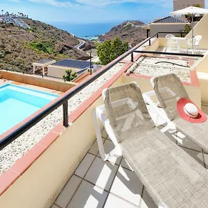 Ura Roslara Apartment